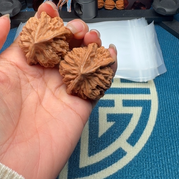 桃核吊坠文玩核桃猫头鹰