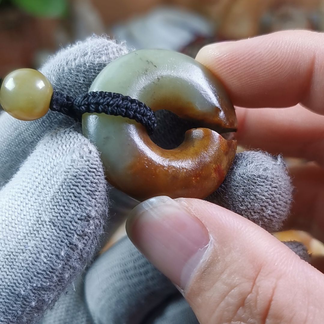 和田玉（糖玉）车挂未镶嵌阿*