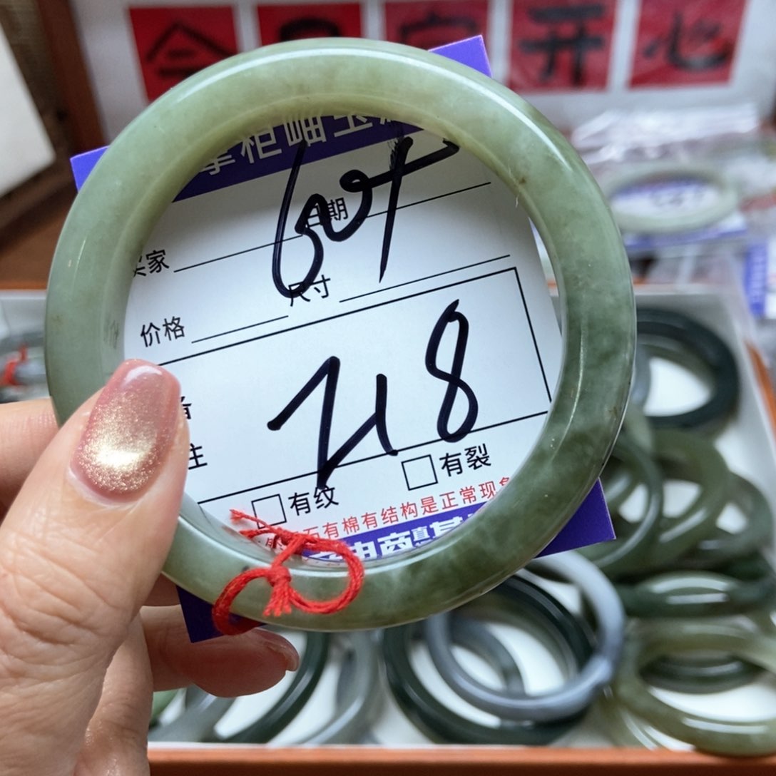 和田玉手镯手镯未镶嵌