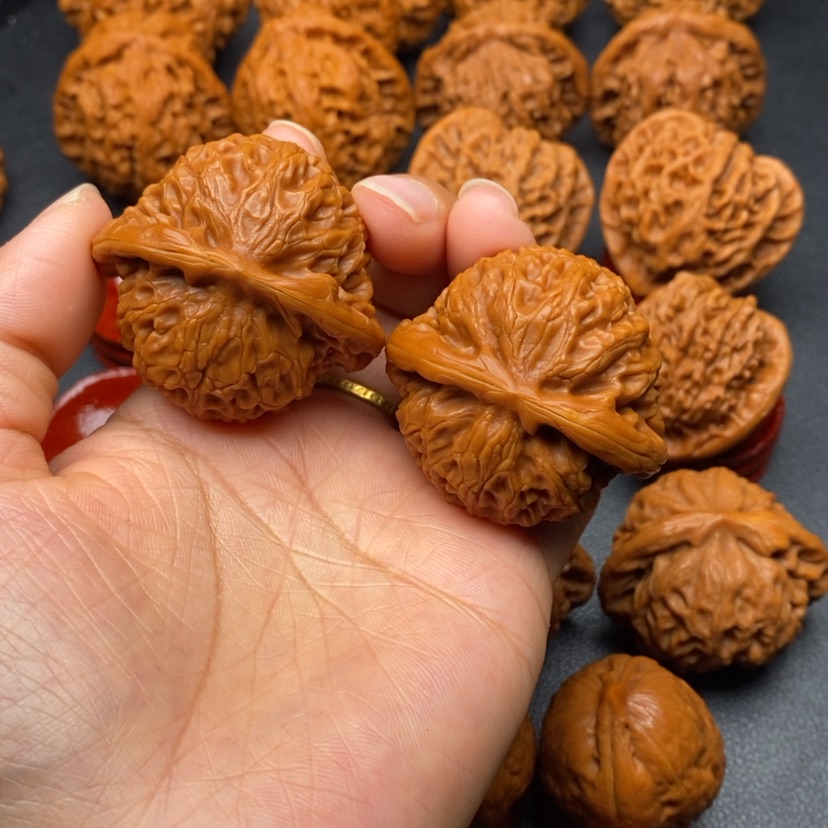 【闪购商品】文玩核桃把件44宫灯