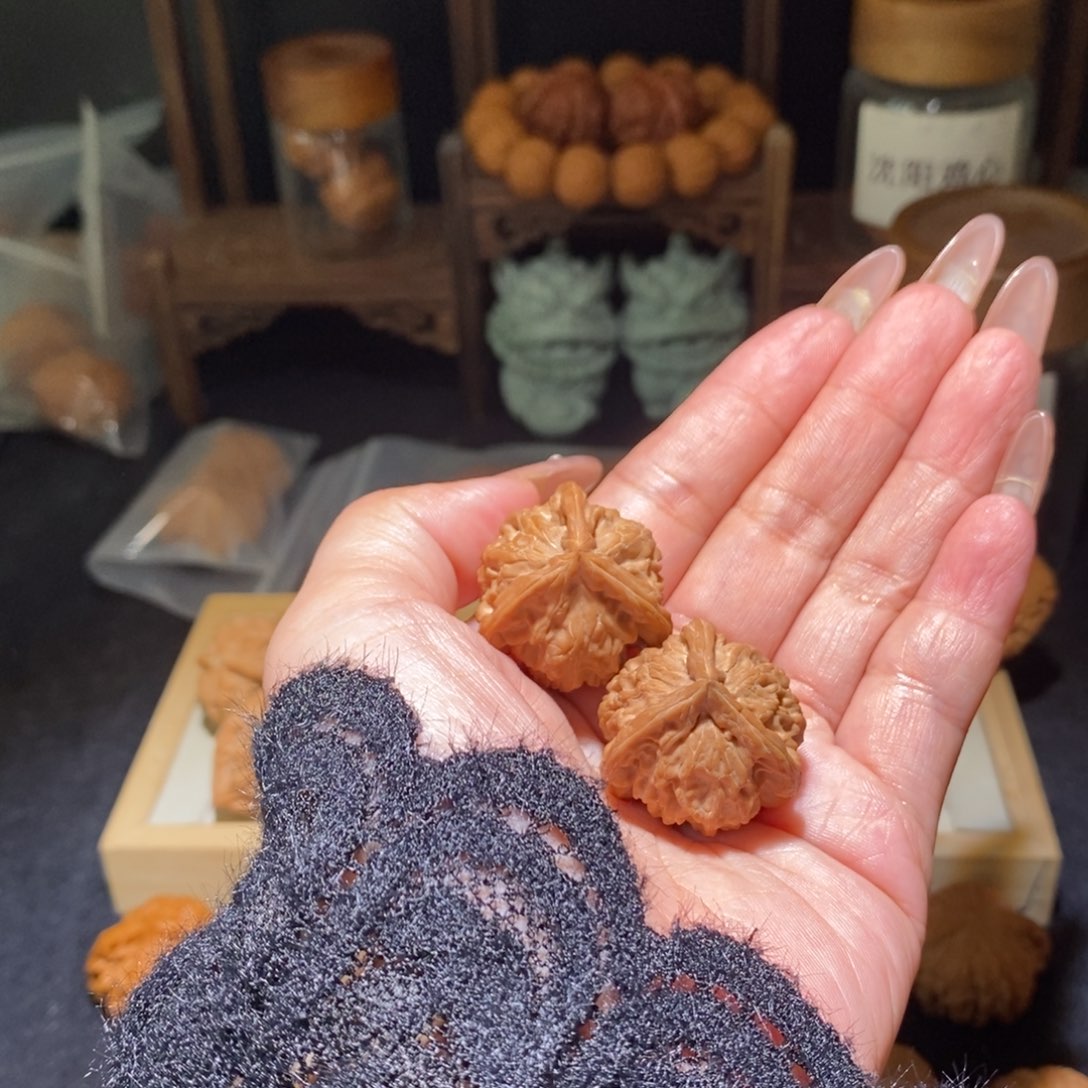 文玩核桃吊坠盘山公子帽30