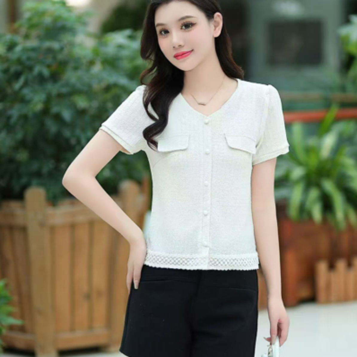 2519#【衣长53】短袖夏季V领夏季黑色V领修身衬衫短款富婆风上衣