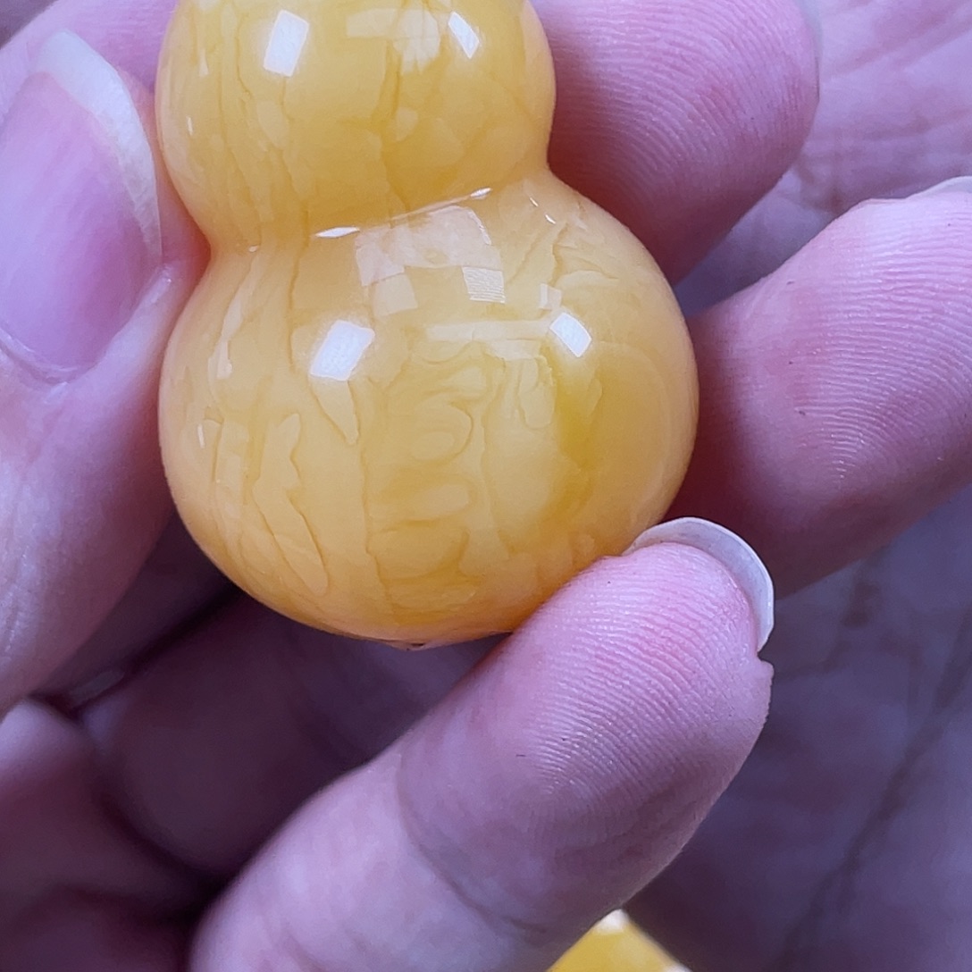 未镶嵌琥珀珠宝奇石J3467