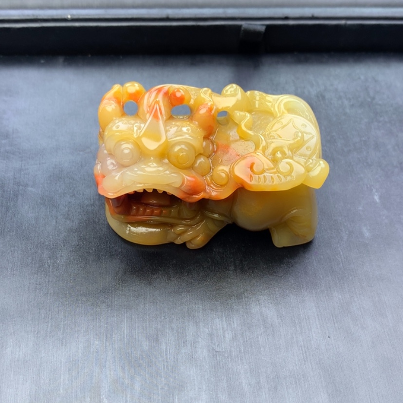 【闪购商品】石英质玉（黄龙玉）手把件未镶嵌