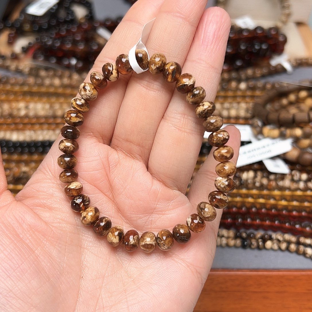 小***辣琥珀未镶嵌裸石抚顺琥珀七多样性发其一20477-1