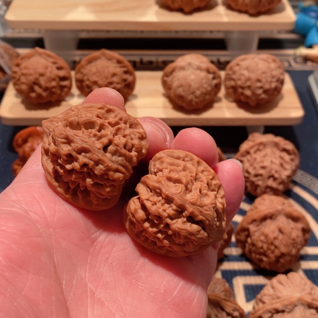 文玩核桃吊坠太行龙纹38