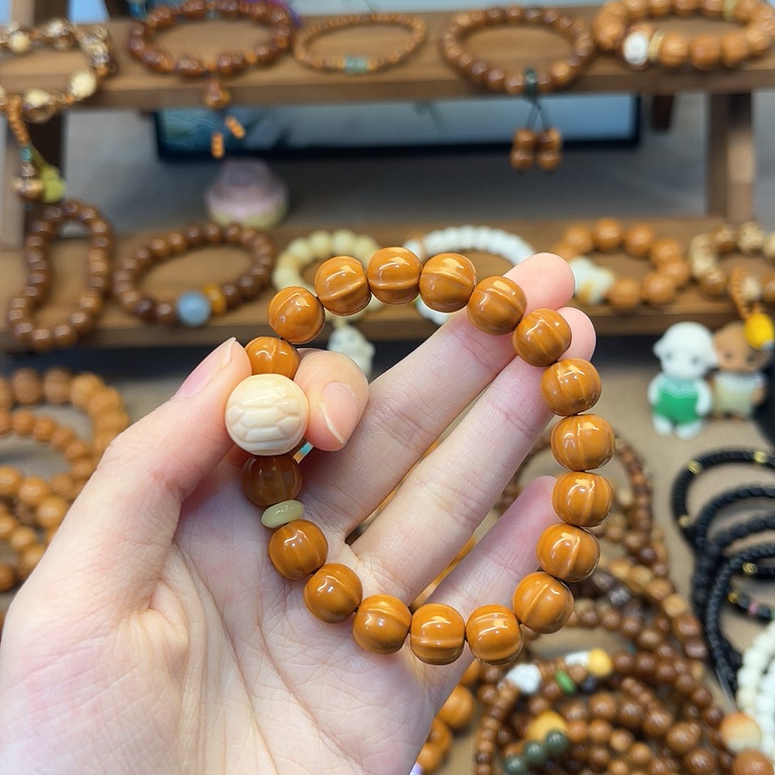 猴头核桃手串、****?搭配富甲