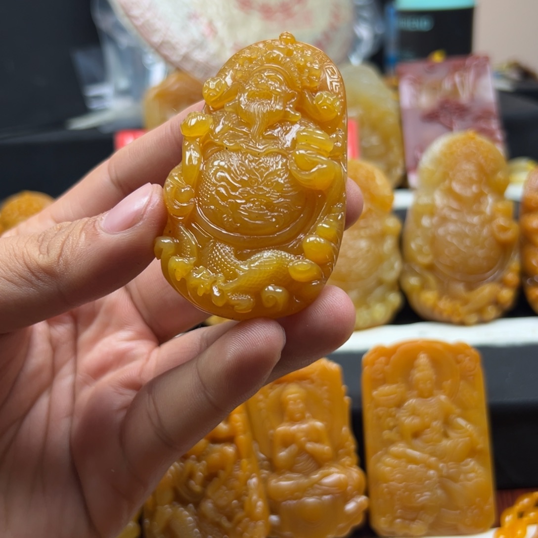 石英质玉（黄龙玉）未镶嵌hly