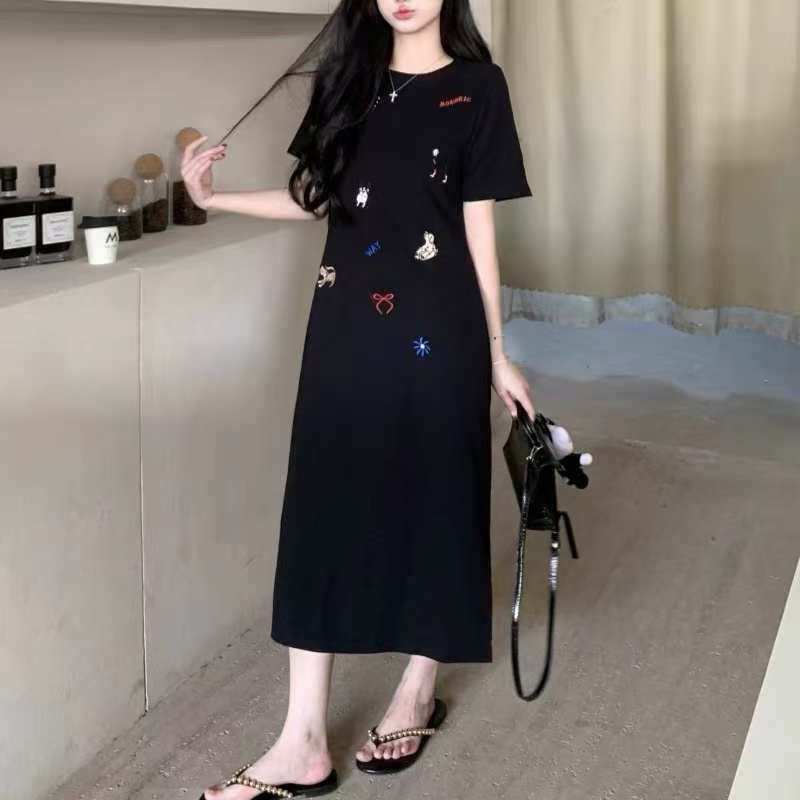 简约刺绣设计师小狗短袖连衣裙夏季宽松百搭