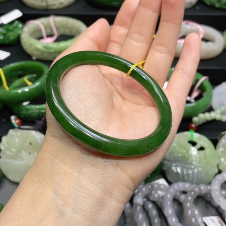 和田玉手镯55+圈口 编号80未镶嵌