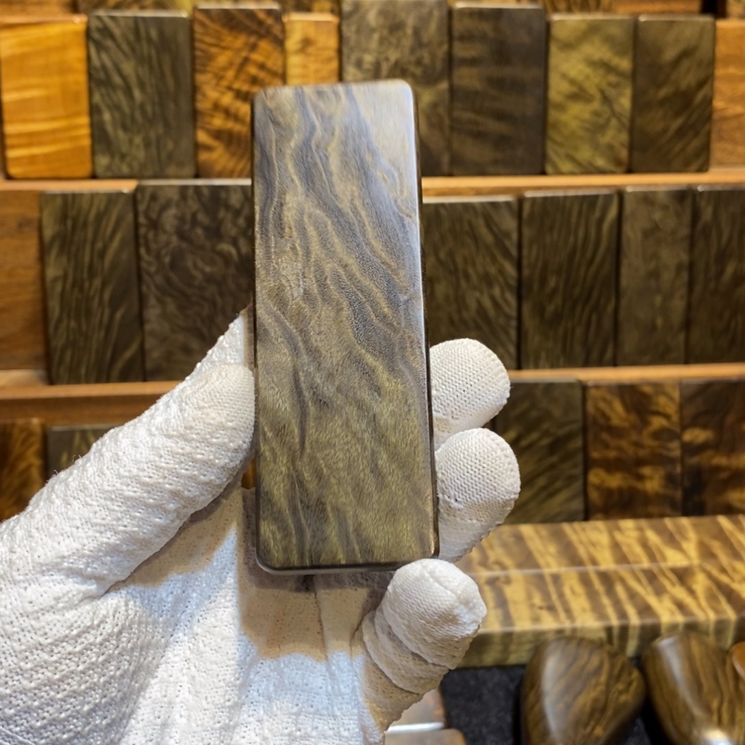 温***华阴沉木阴沉金丝楠木