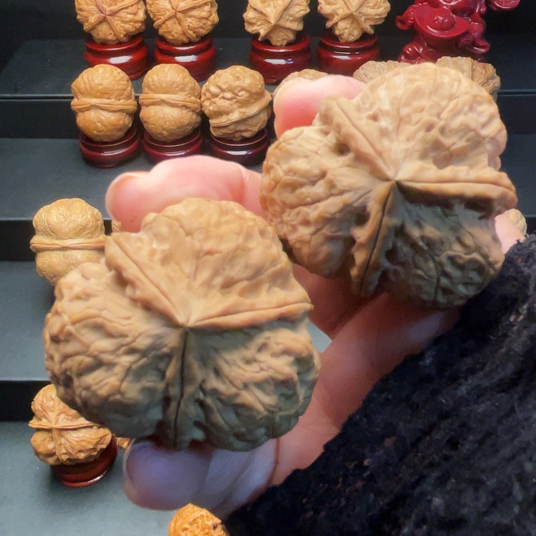 文玩核桃吊坠玉壁