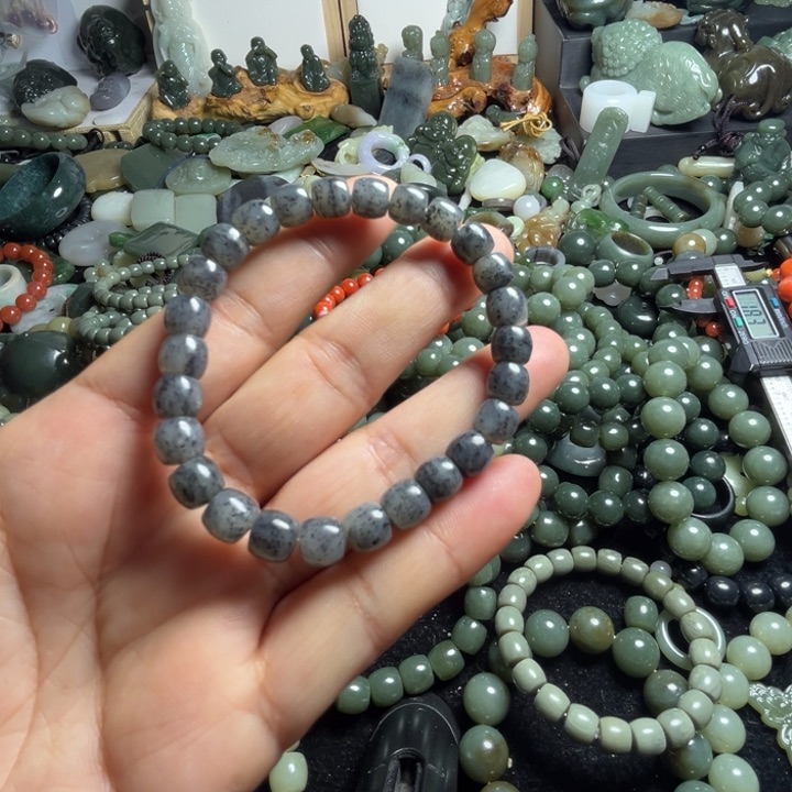 和田玉手串未镶嵌8