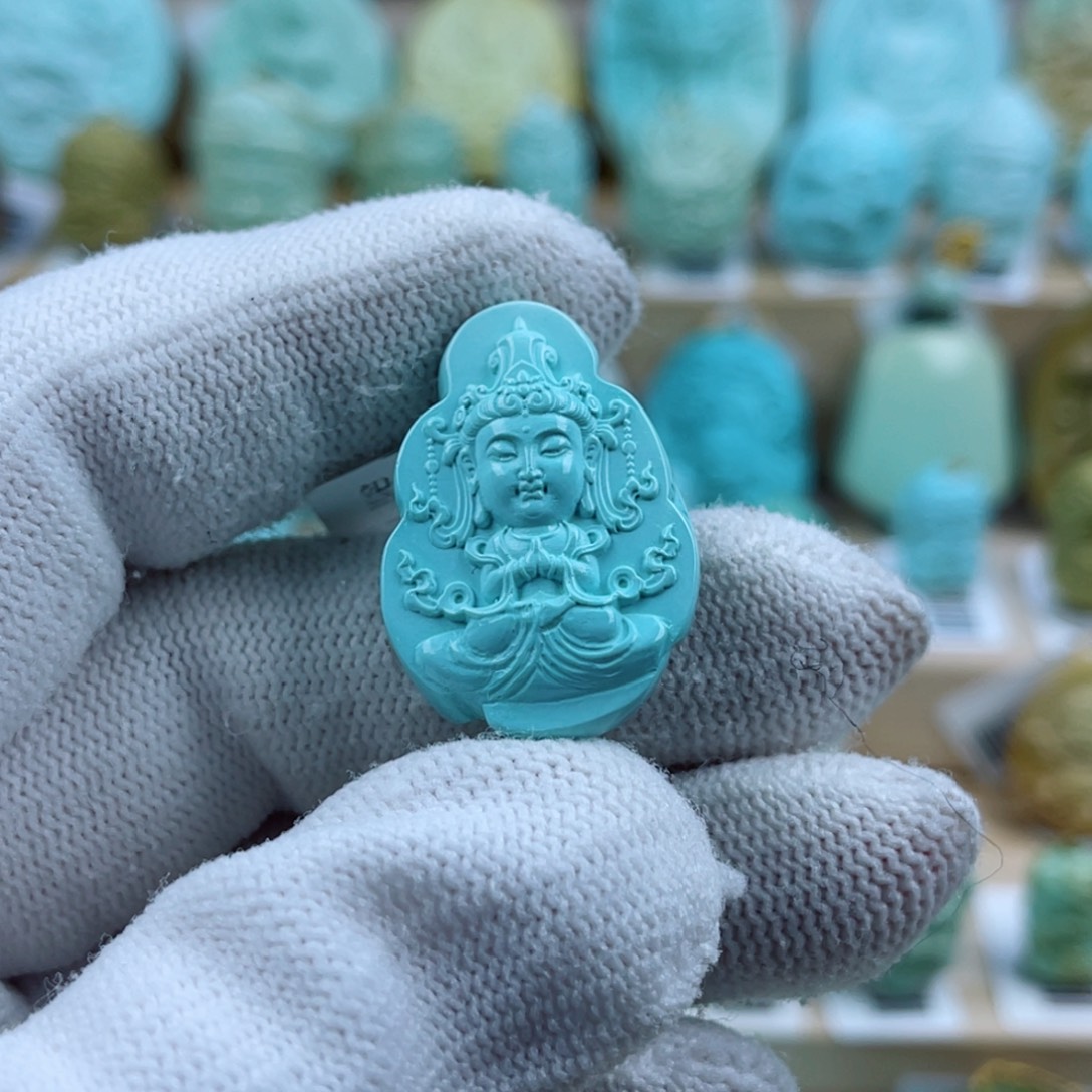 绿松石未镶嵌珠宝奇石