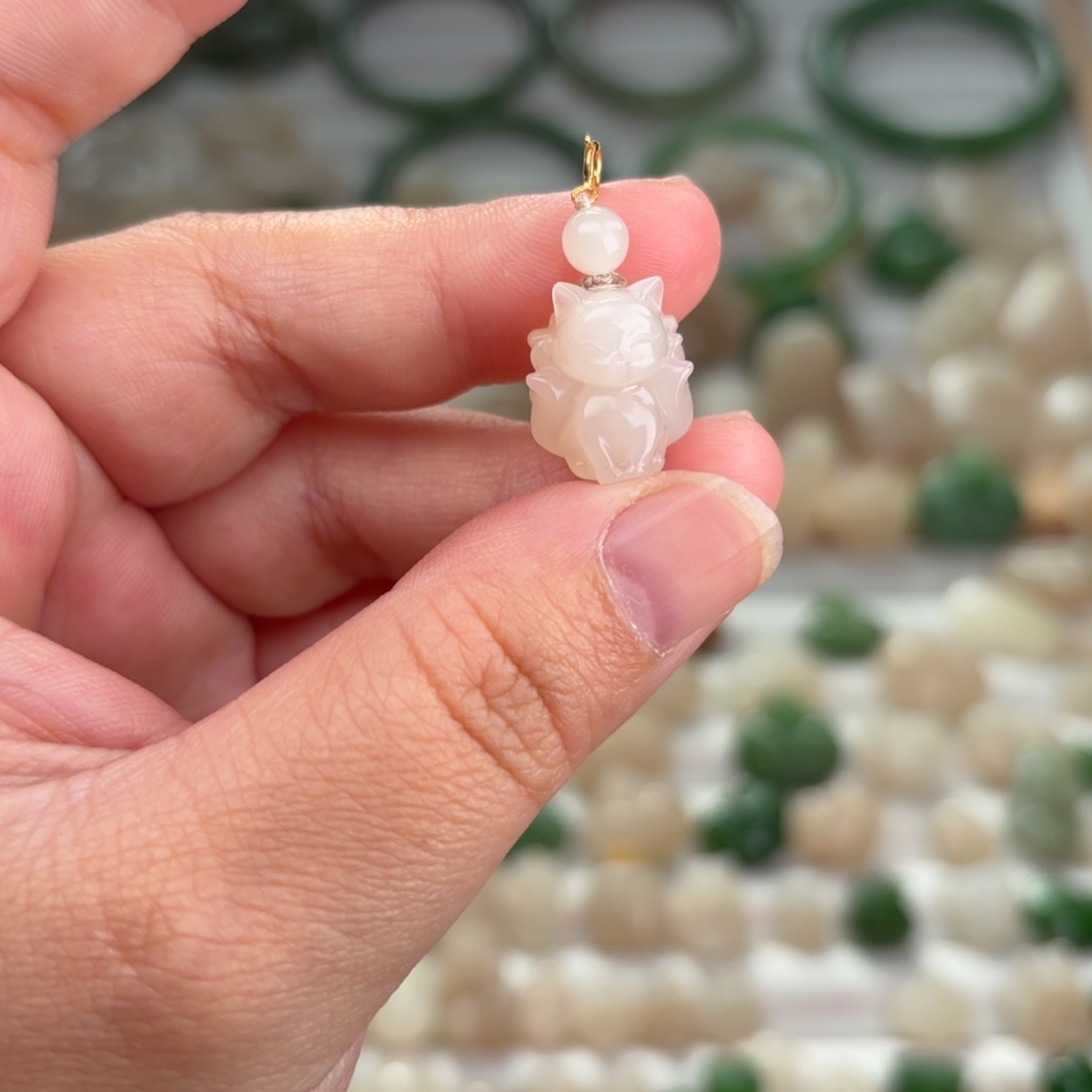 和田玉颈饰未镶嵌