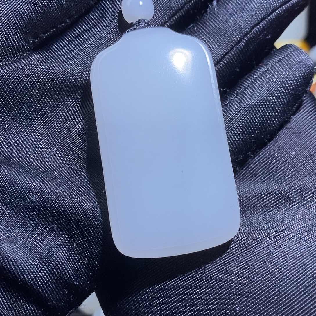 和田玉吊坠(不含链)未镶嵌时****凉