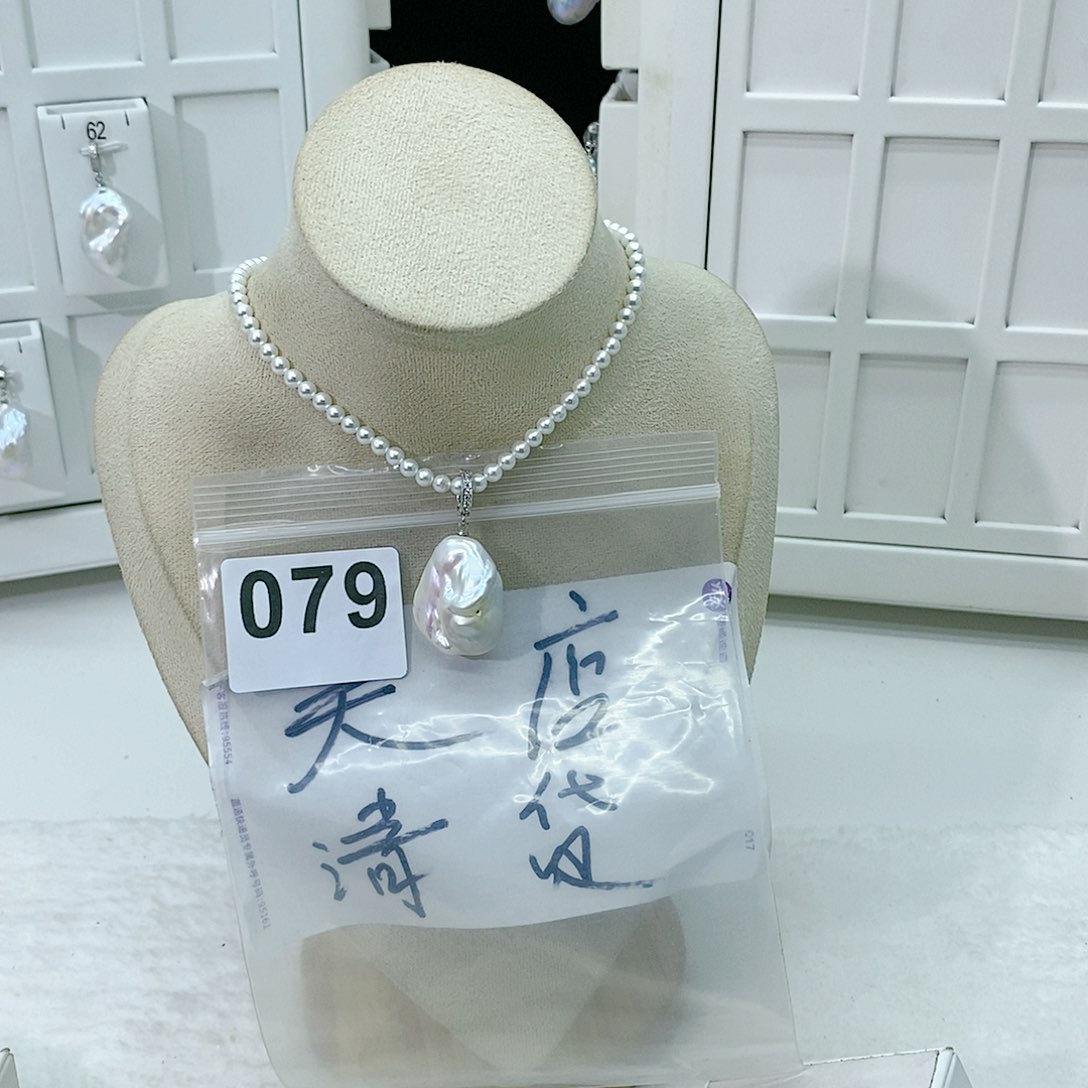 淡水珍珠颈饰合金