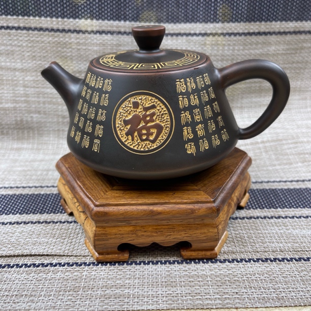 当代 广西钦州（坭兴陶壶）带一个杯 容量210cc左右