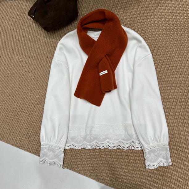 现货加绒加厚蕾丝拼接宽松圆领长袖T恤女秋冬百搭内搭打底衫