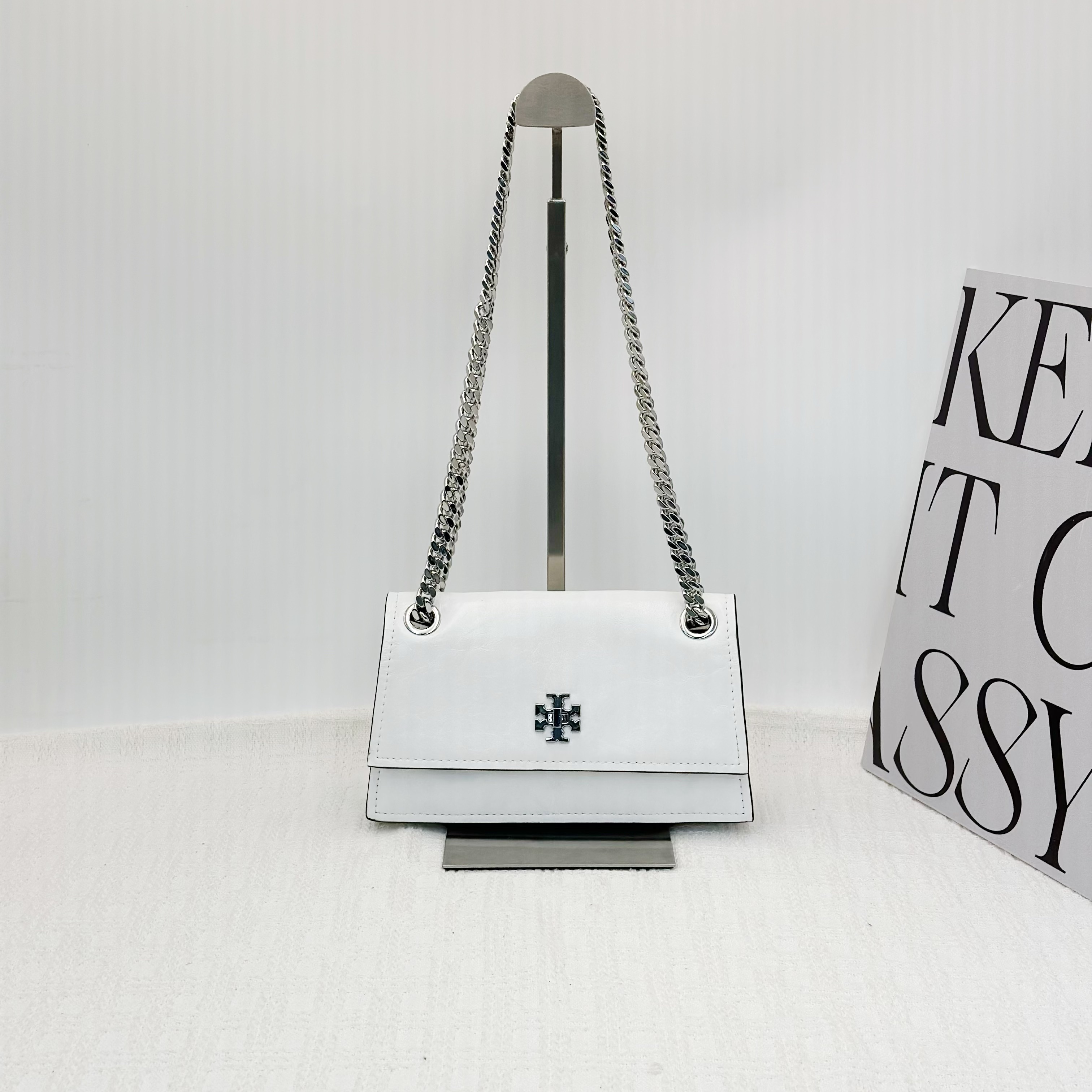 99新 TORY BURCH/汤丽柏琦 kira Turnlock 白色链条单肩斜挎包007