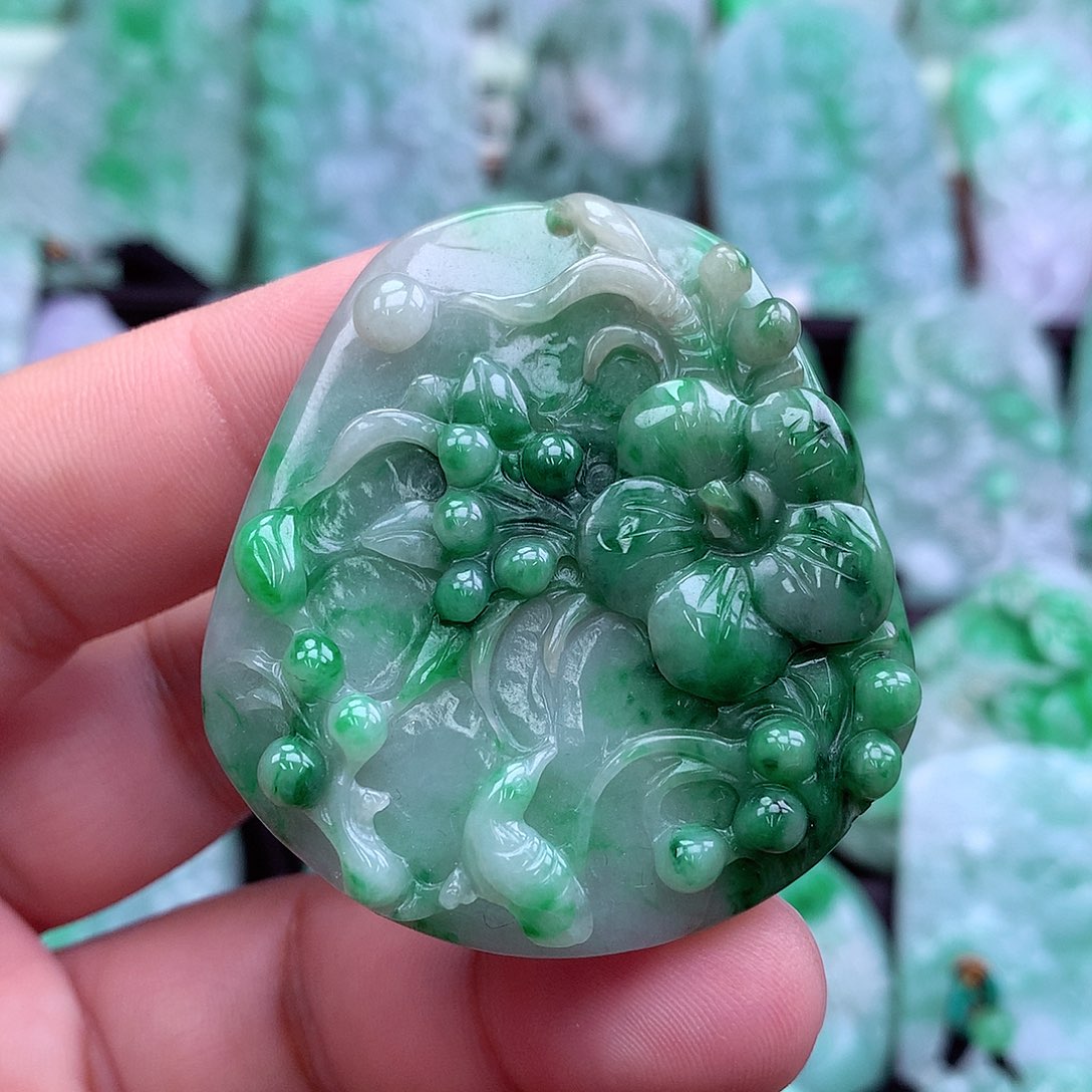 翡翠吊坠(不含链)未镶嵌