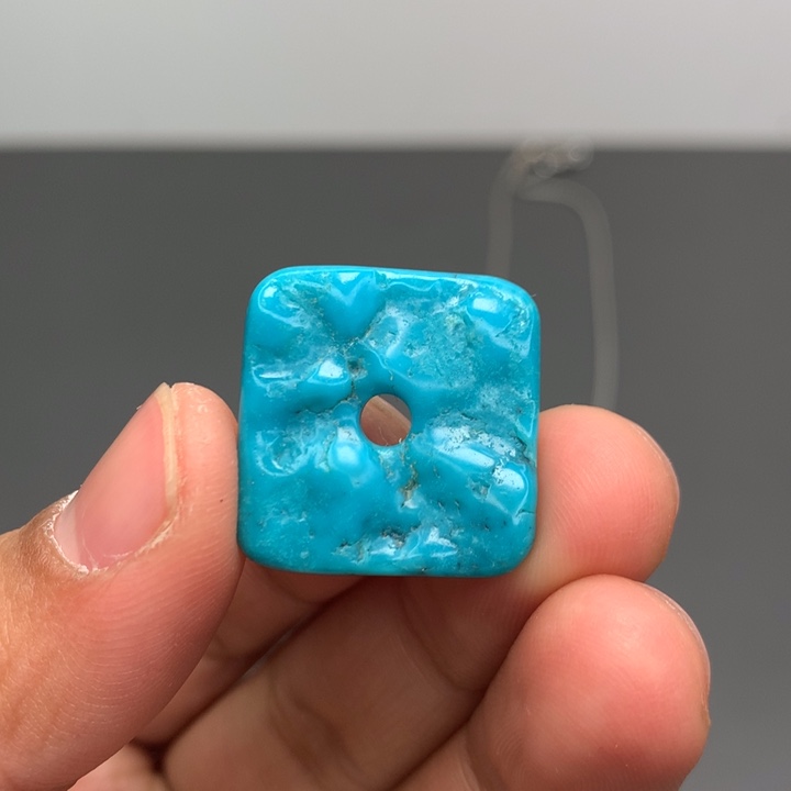 绿松石颈饰未镶嵌