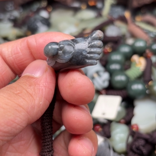 和田玉吊坠未镶嵌