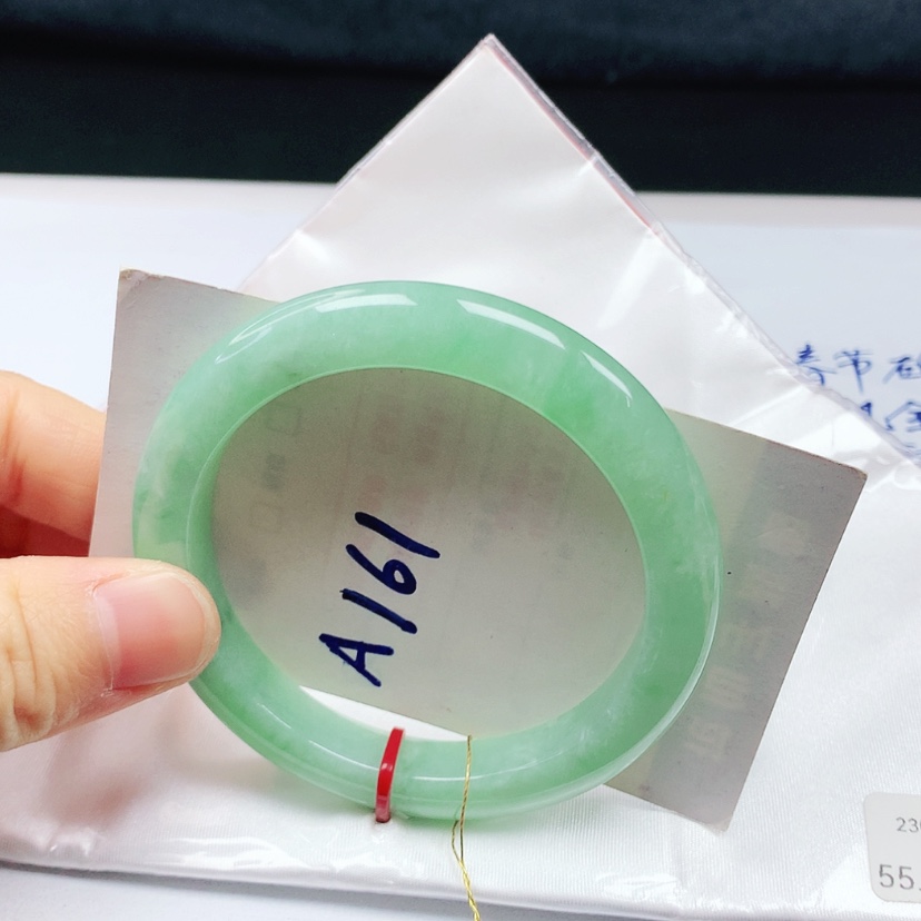 【闪购商品】翡翠手镯未镶嵌55➕圈口