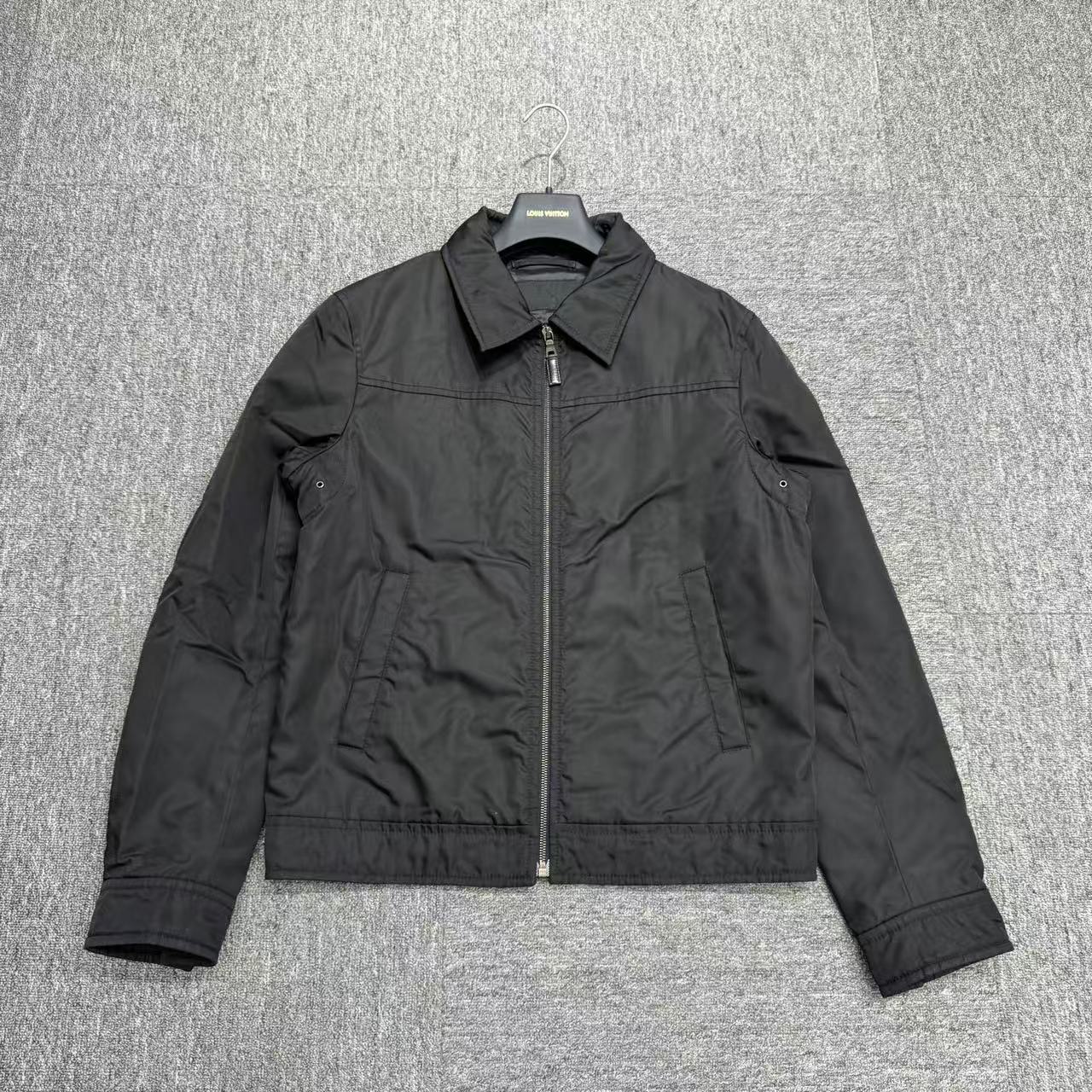 99新 Prada/普拉达 尼龙棉服夹克/50码/19371