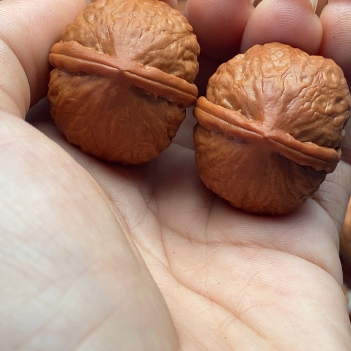 核桃精品文玩核桃手捻赤龙