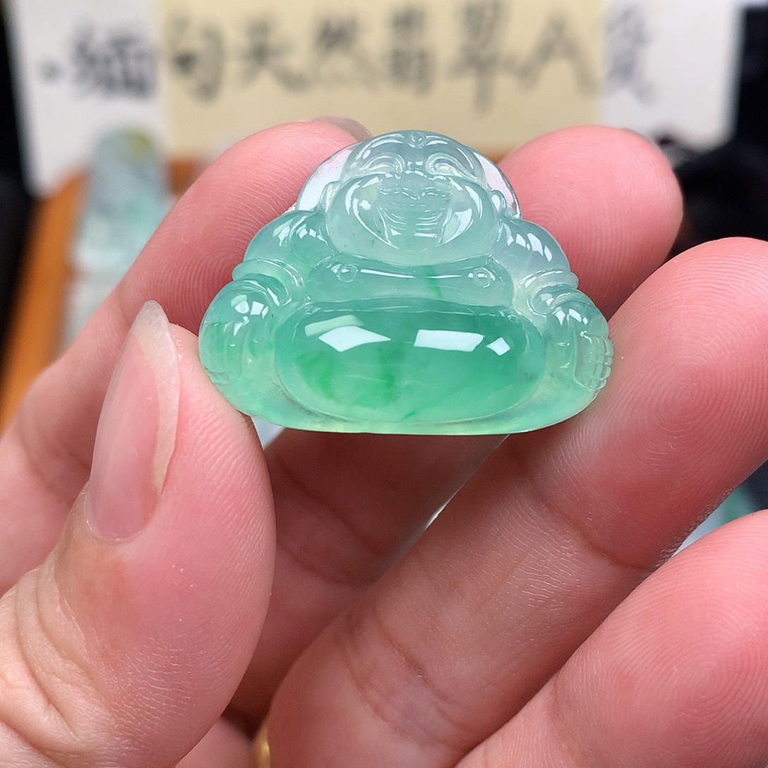 翡翠裸石缅甸天然A货翡翠阳绿佛公