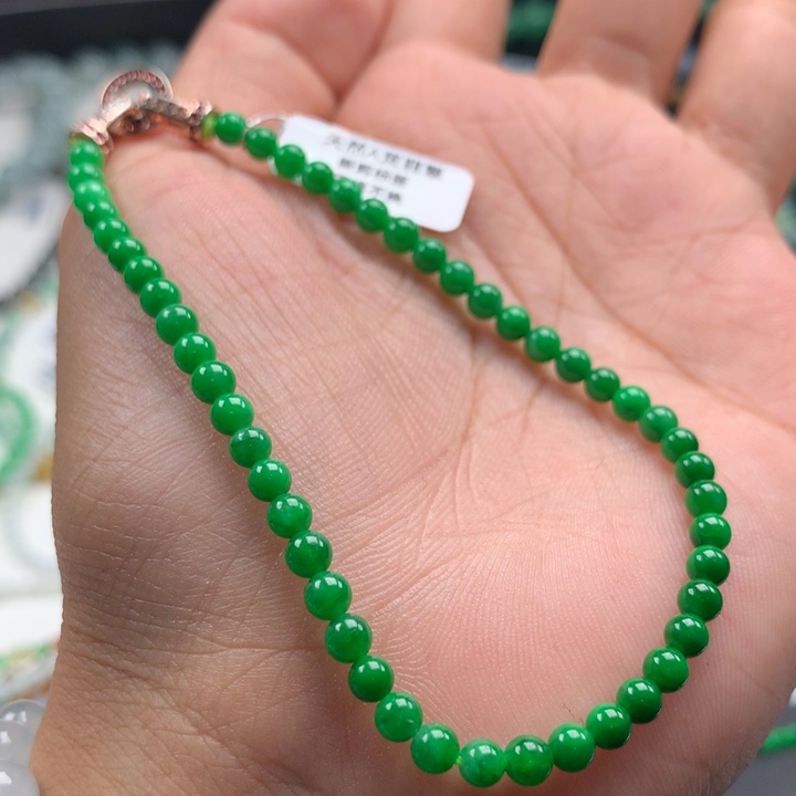 翡翠未镶嵌手镯卡