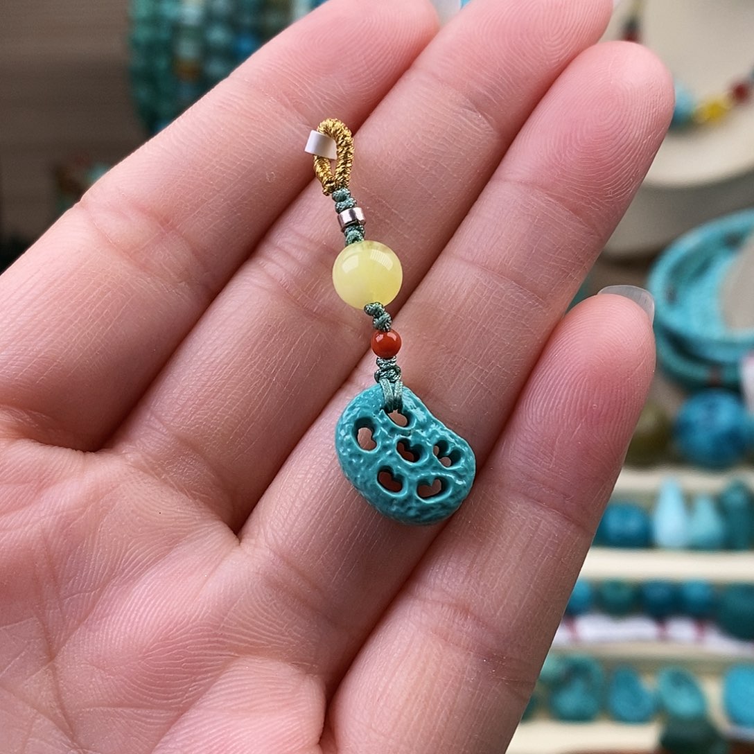 未镶嵌绿松石珠宝奇石