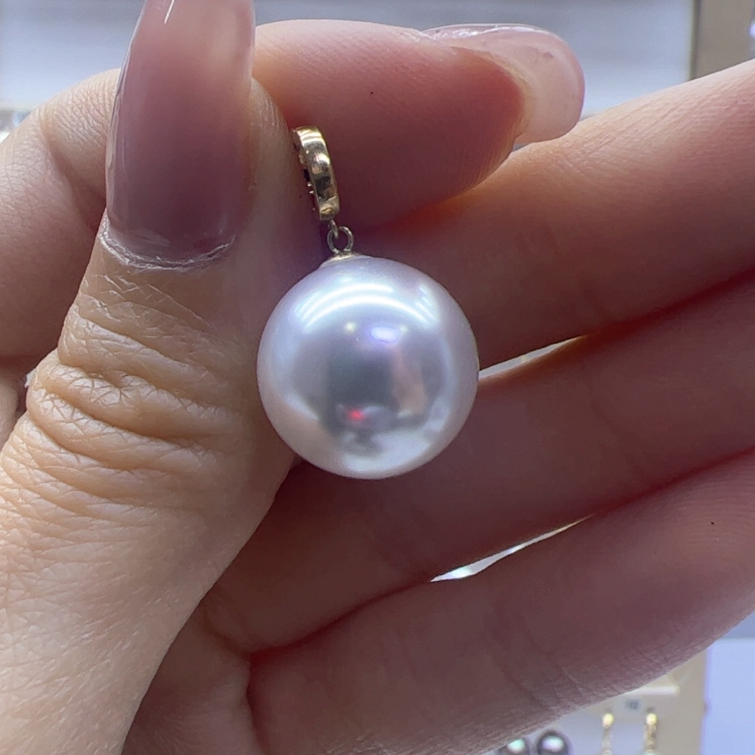 淡水珍珠颈饰18K金镶嵌