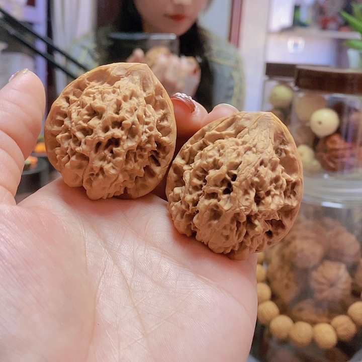 【闪购商品】文玩核桃把件42麒麟纹官帽