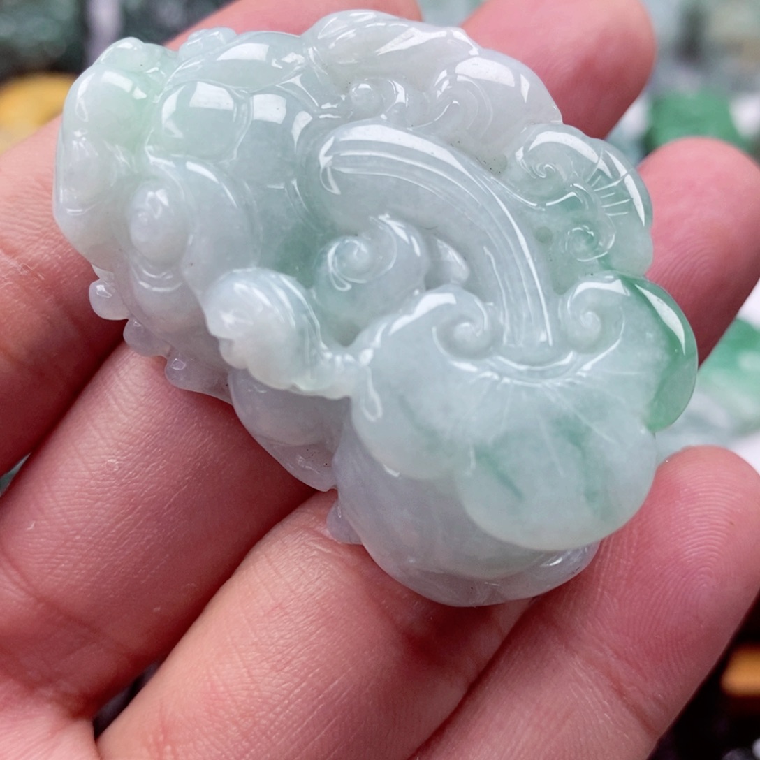 翡翠颈饰未镶嵌翡翠