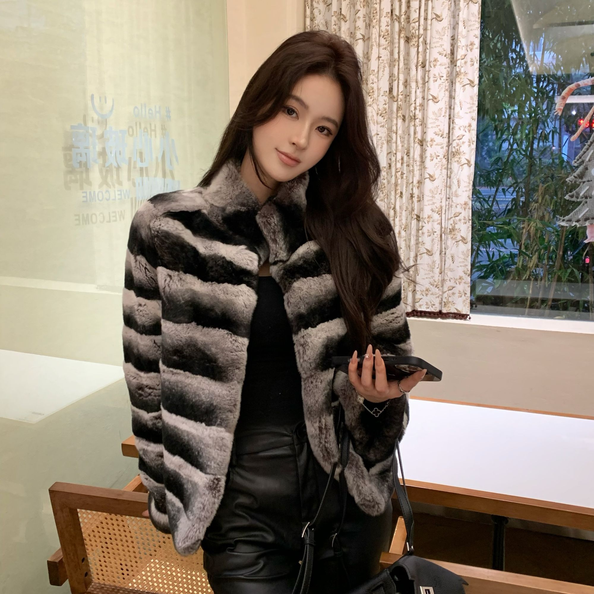 『九兔』（立领短款）龙猫青紫蓝兔毛皮草