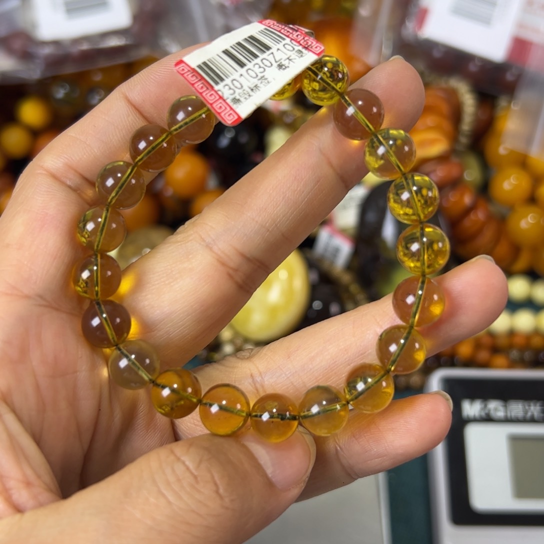 未镶嵌琥珀珠宝奇石285