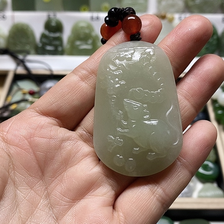 和田玉颈饰未镶嵌