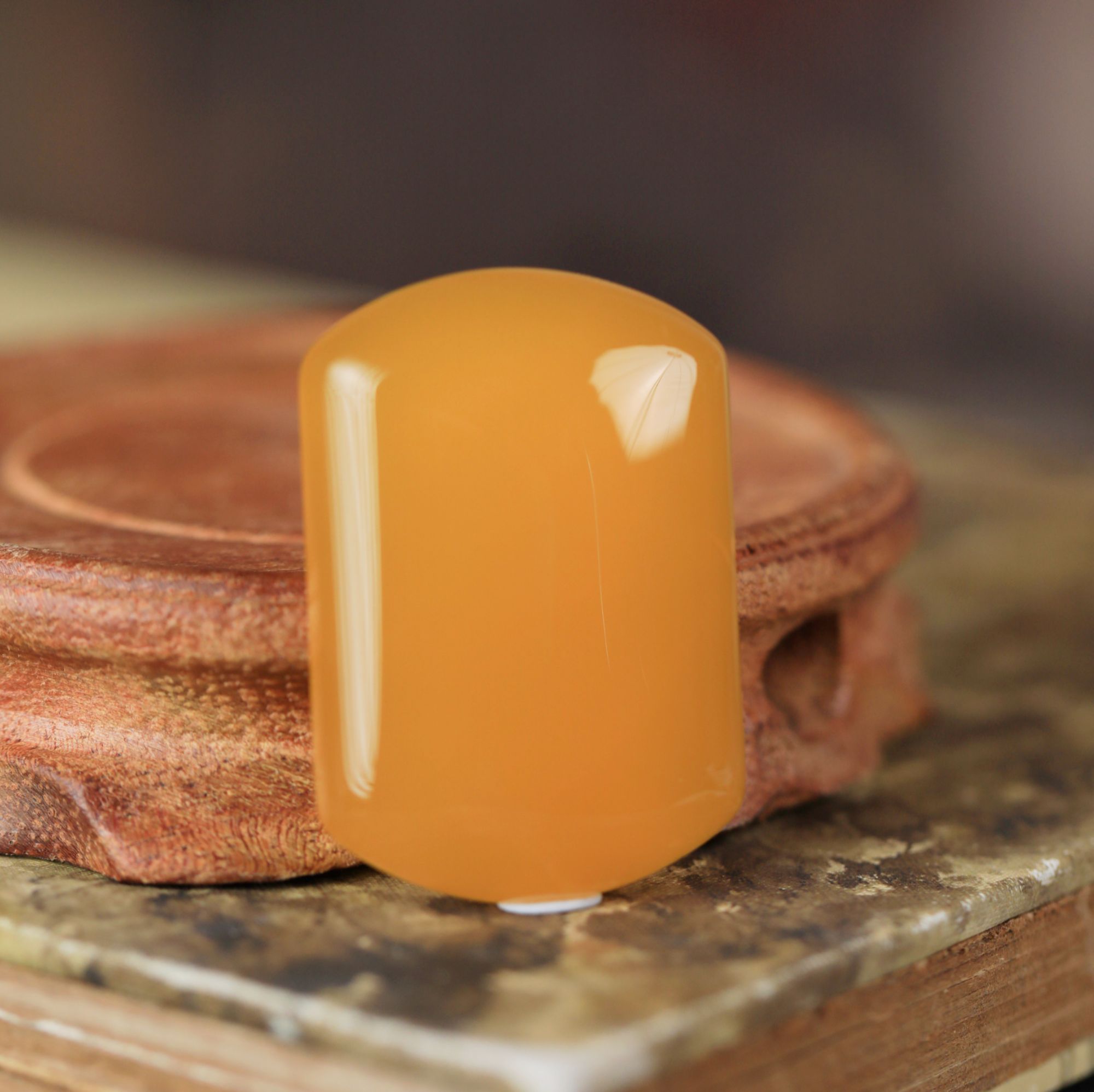 【巴铁专享】天然鸡油黄玛瑙无事牌吊坠52-25-14mm多样性发其一