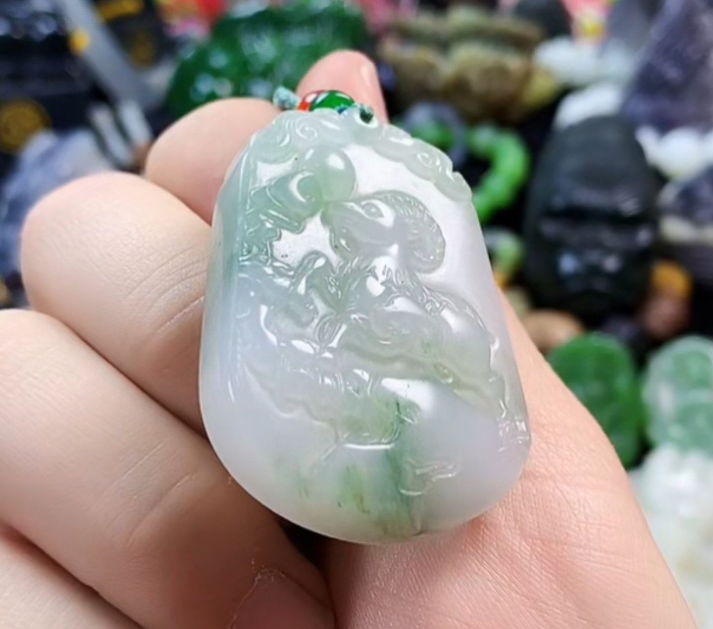 天山翠羊挂件111