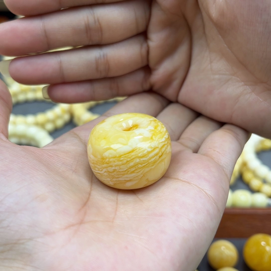 琥珀未镶嵌手串平安扣