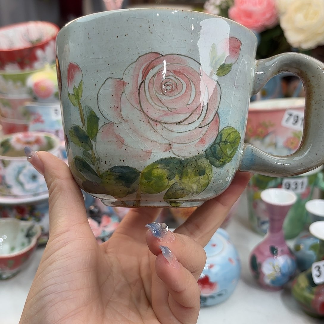 瓷片在这部影片当中扮演