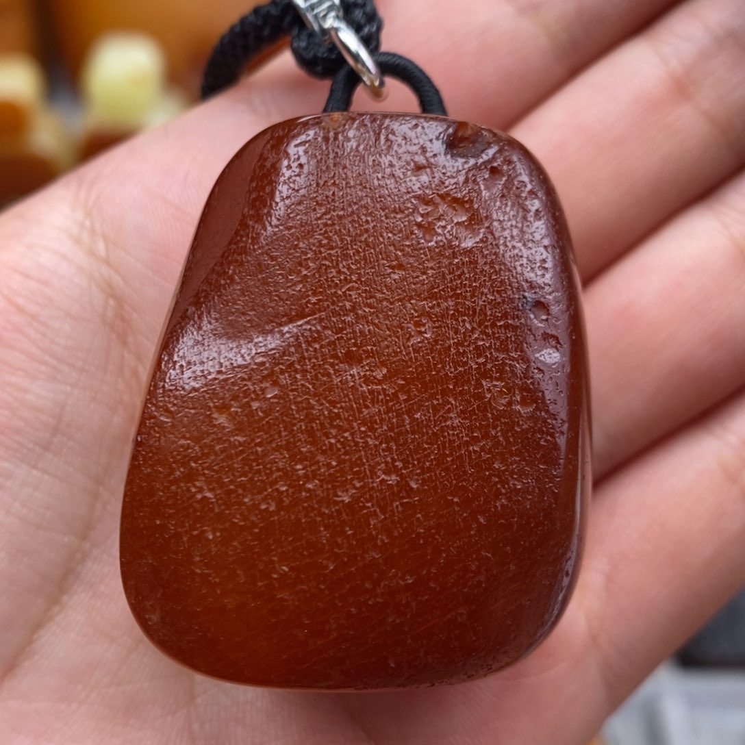 琥珀吊坠(赠链)未镶嵌
