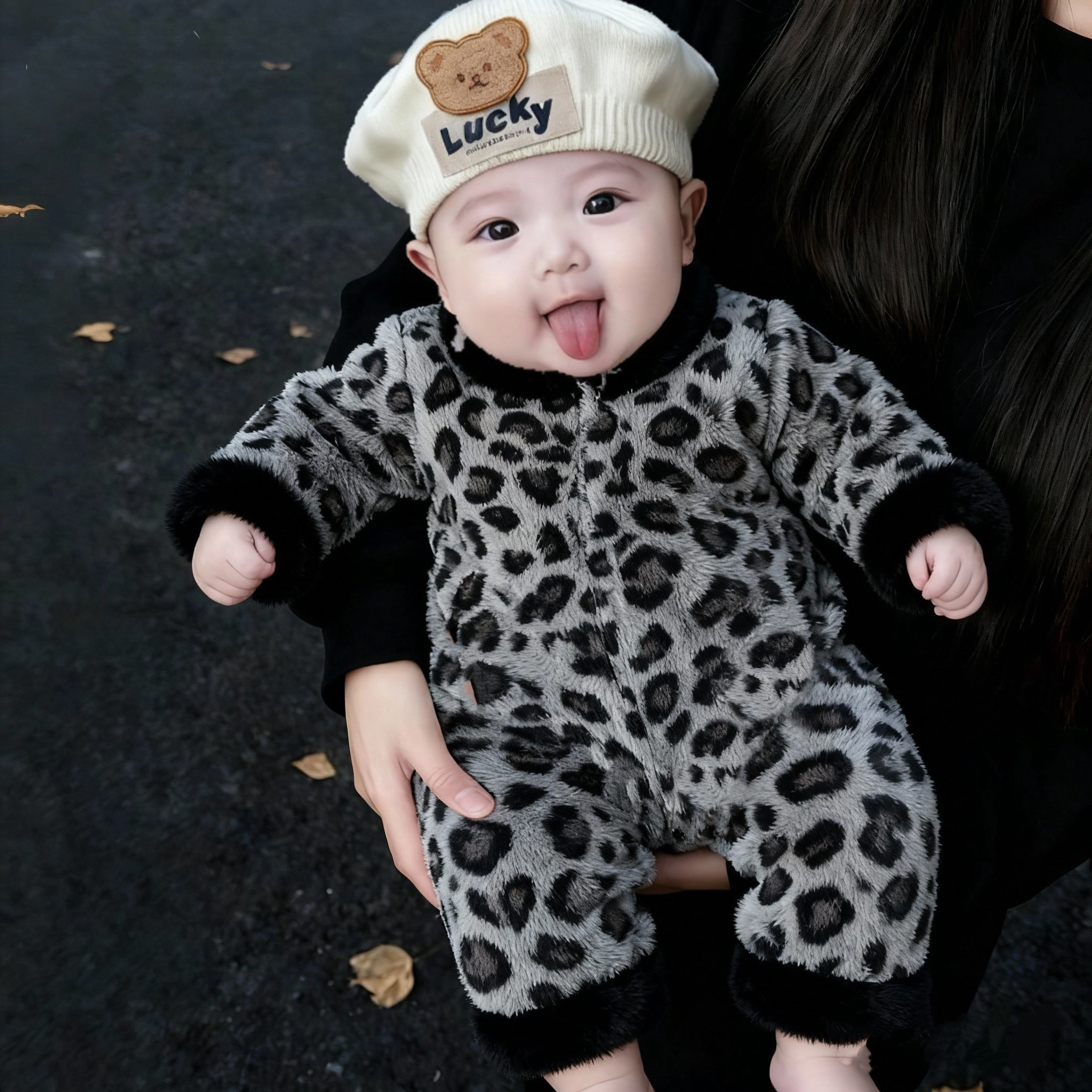 加厚豹纹冬季夹棉加厚外出服可爱风对开哈衣夹棉豹纹保暖婴儿