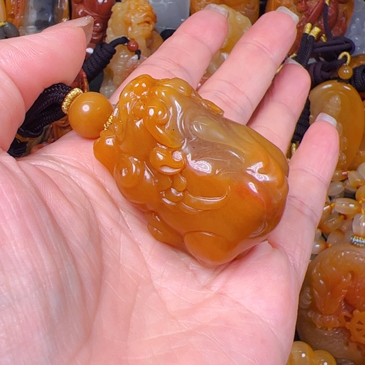 石英质玉（黄龙玉）未镶嵌笔搁