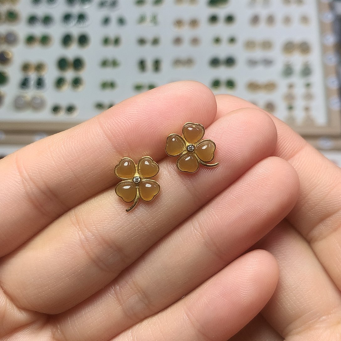 银S925镀金镶嵌和田玉（糖玉）耳饰鑫****货