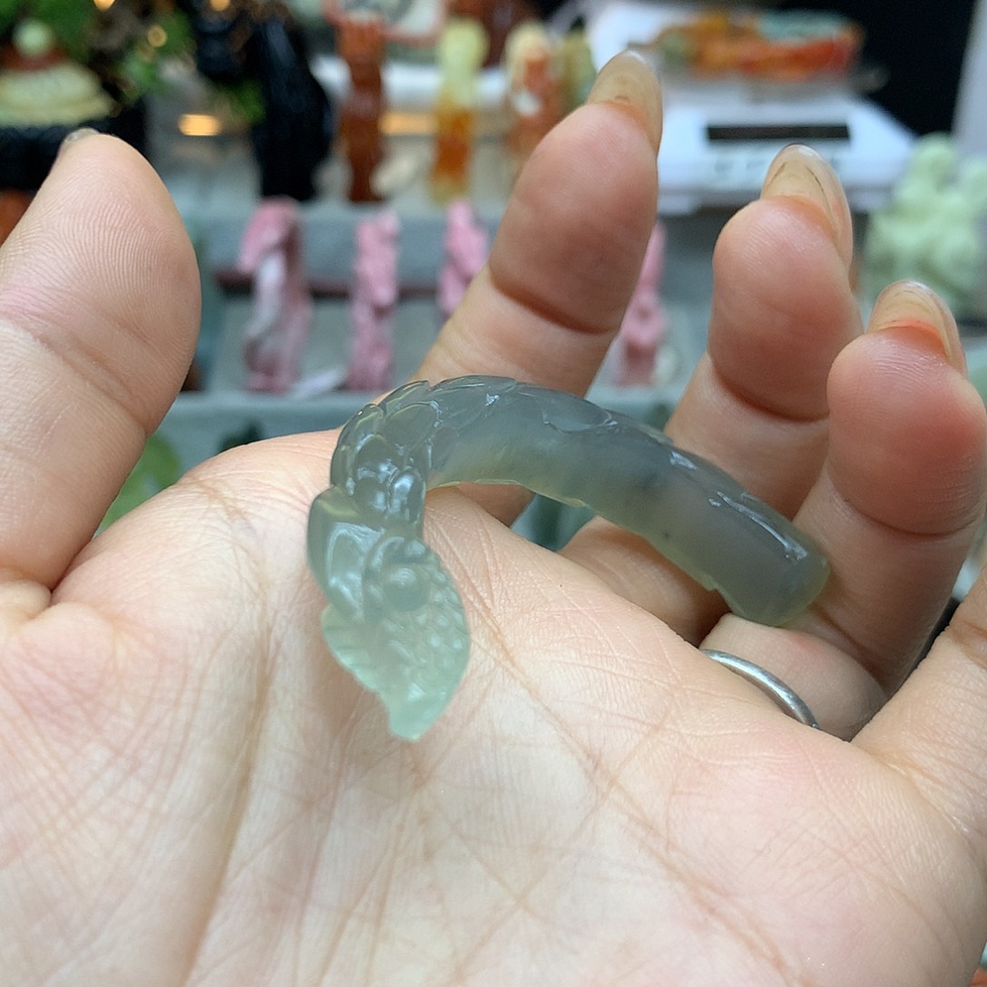 蛇纹石玉未镶嵌手镯?*爱