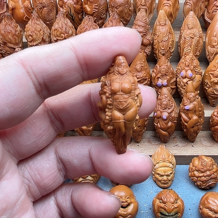 吊坠橄榄核19章鱼美女