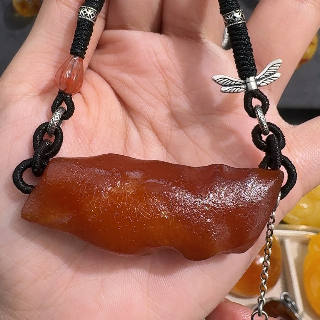 青***子琥珀未镶嵌裸石我
